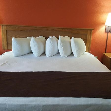 Americinn By Wyndham Garden City Εξωτερικό φωτογραφία