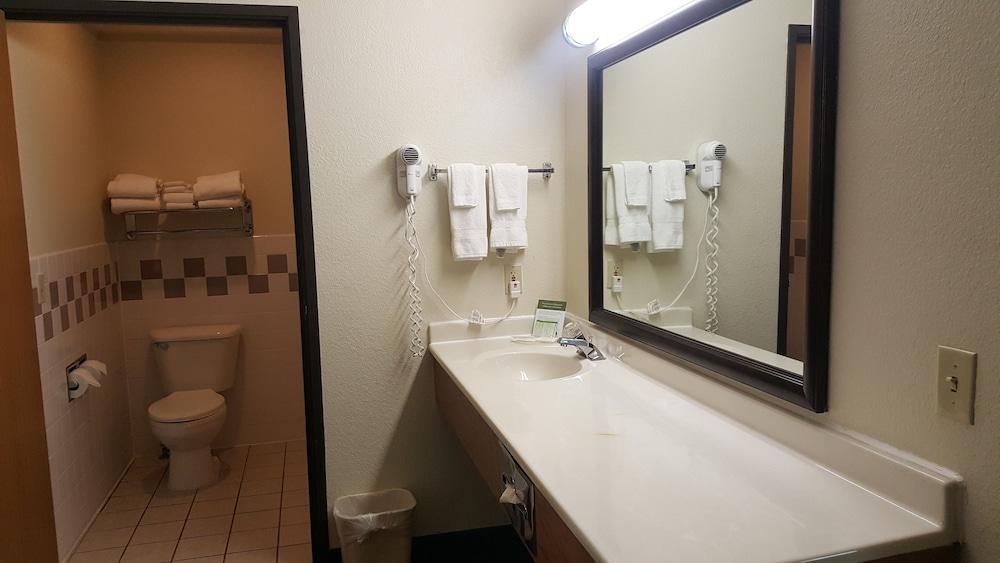 Americinn By Wyndham Garden City Εξωτερικό φωτογραφία