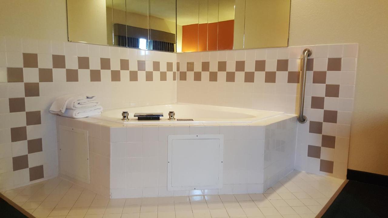 Americinn By Wyndham Garden City Εξωτερικό φωτογραφία