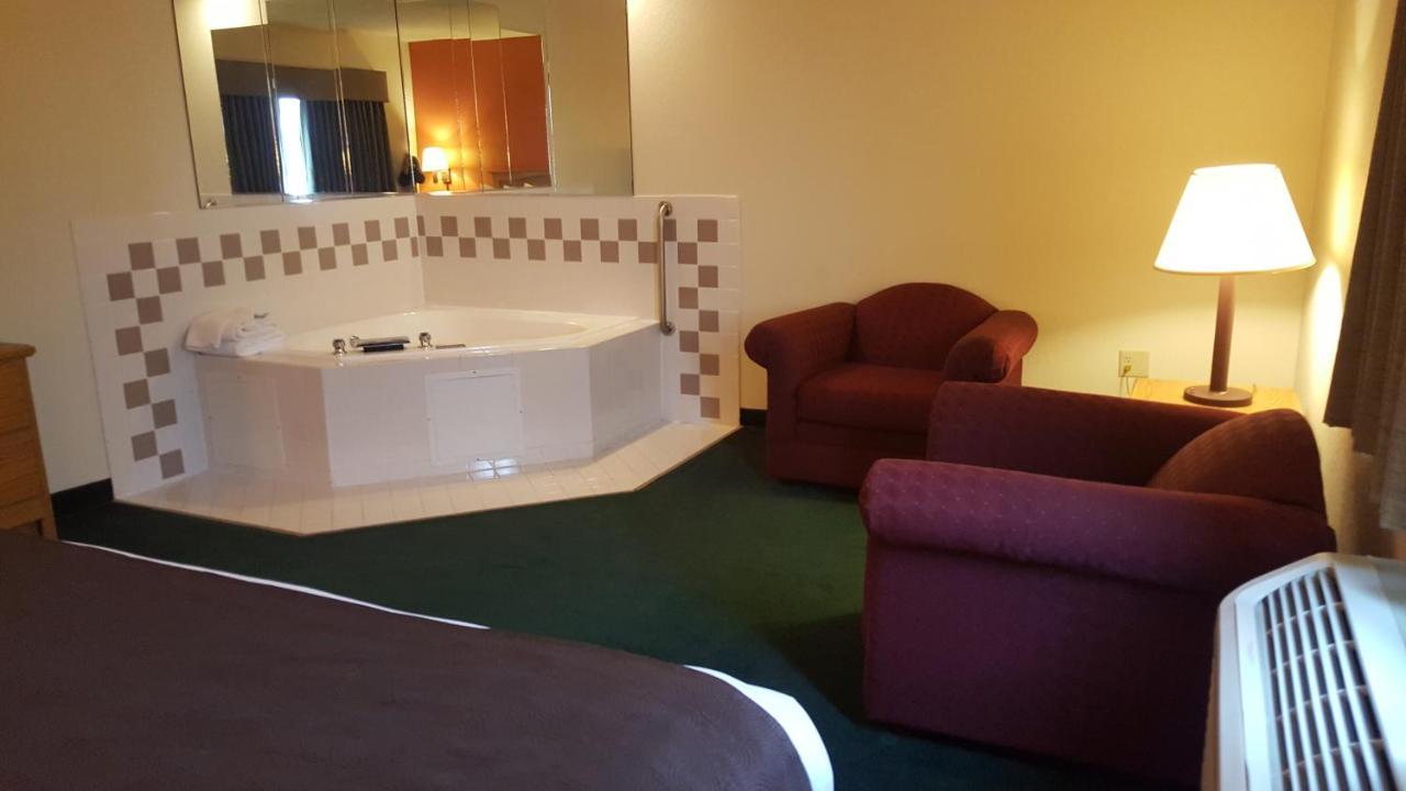 Americinn By Wyndham Garden City Εξωτερικό φωτογραφία